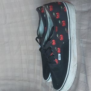 VANS rare cherry laceups embroidered, M10, W11.5